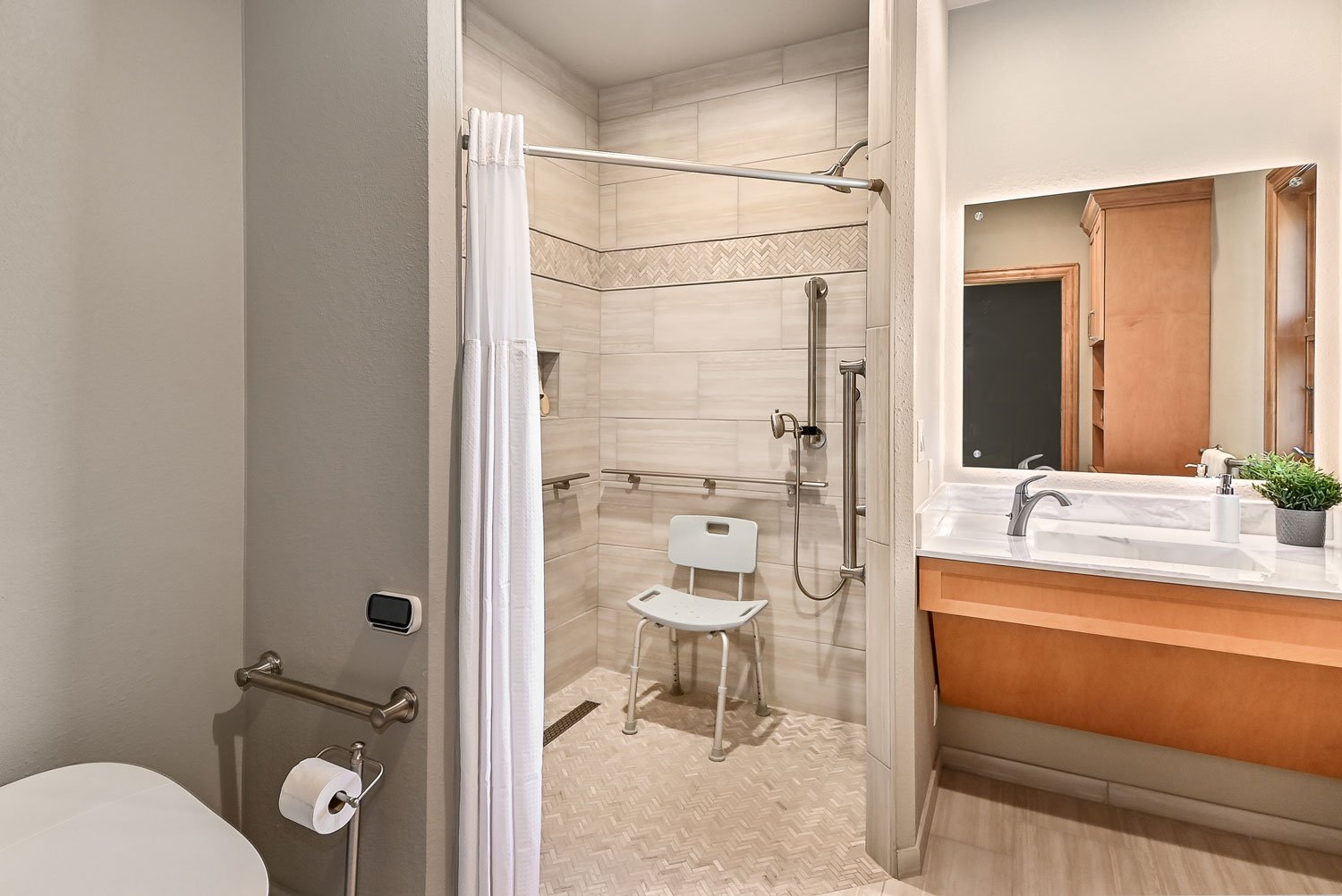 5 Signs Your Bathroom Needs Immediate Remodeling - Preferred Kitchen and  Bath