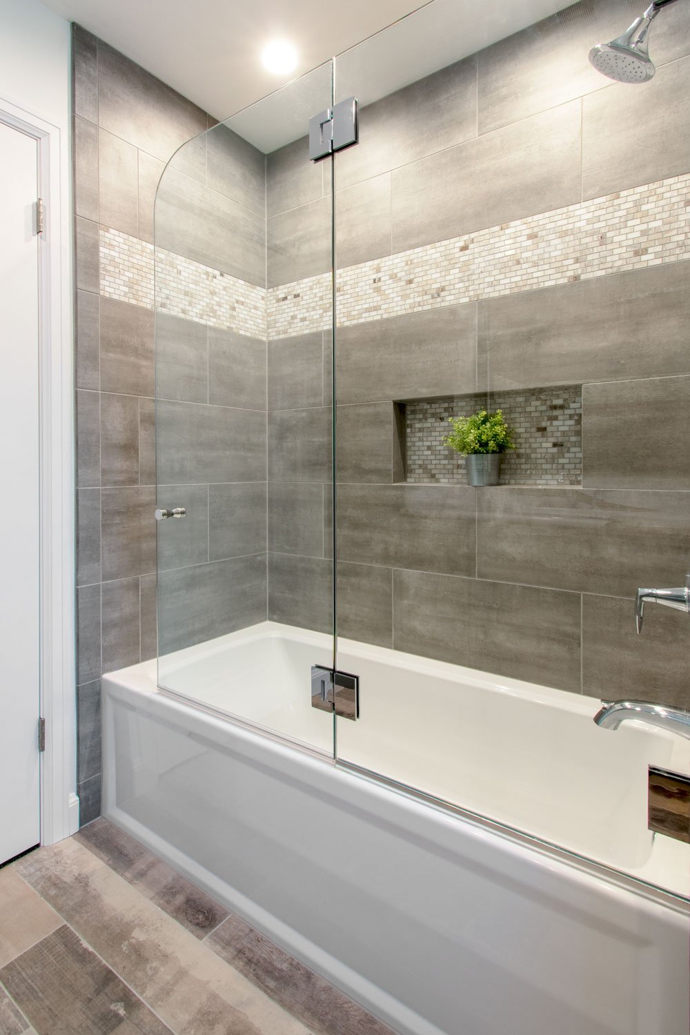 shower remodel wauwatosa