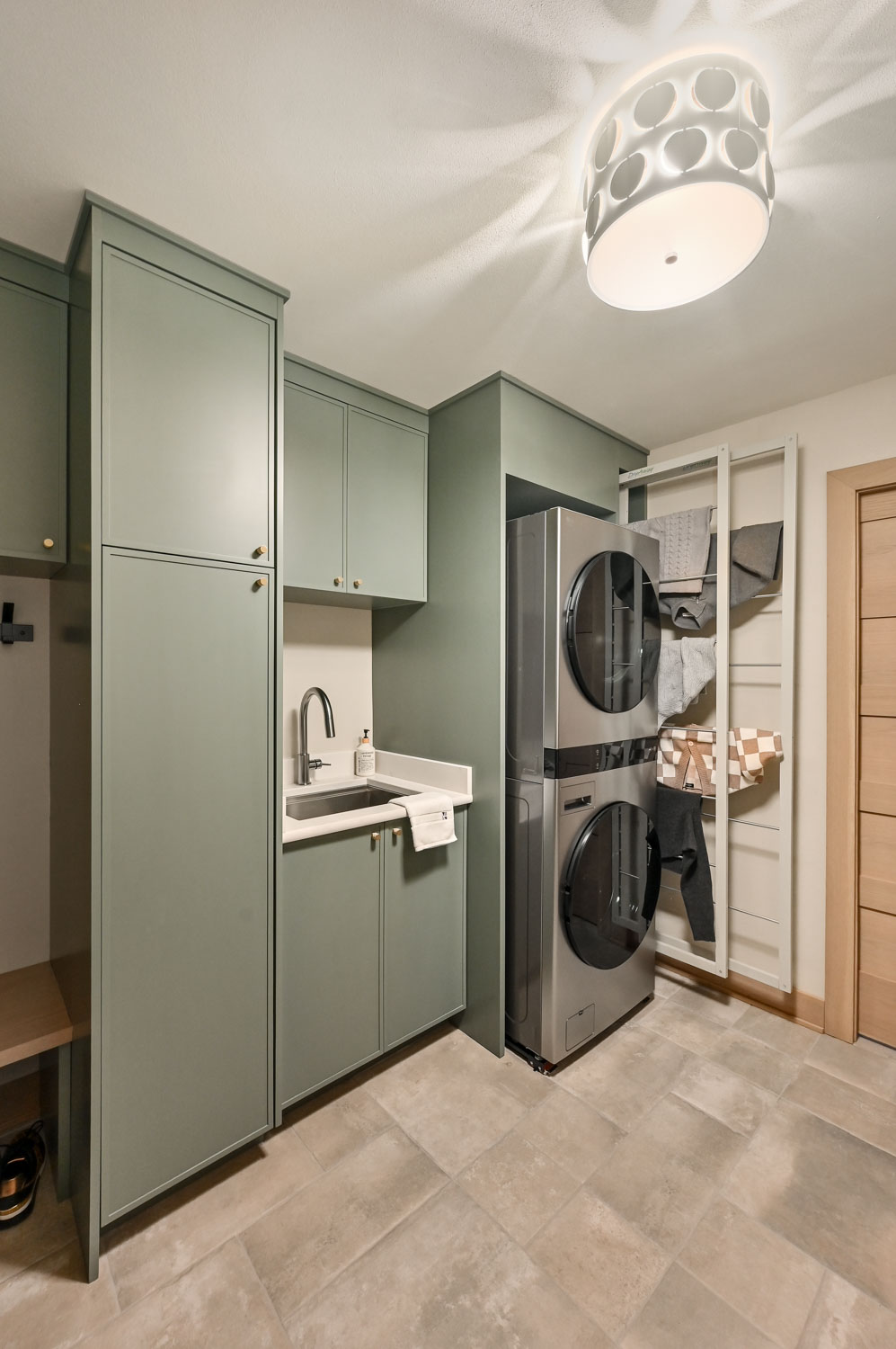 Our 10 Favorite Mudroom Ideas \u0026 Storage Tips - Mudroom Bench - Mudroom  Cabinets - Mudroom Bins - Shoe Storage - Heated Floor Mudroom, image size:997x1500